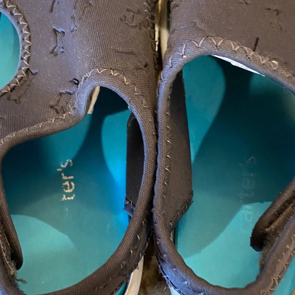 Carter's Gray Boys Sneakers (toddler 9m) and Boys Sandel Shoe (toddler 11m) - Picture 8 of 13